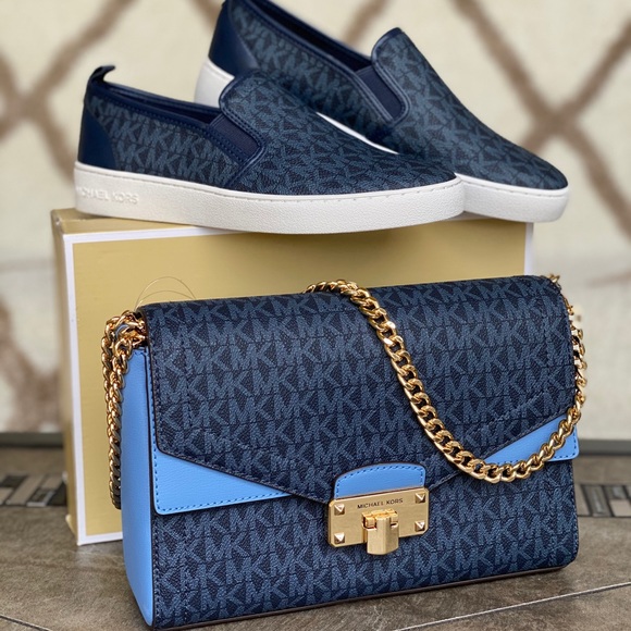 MICHAEL KORS KINSLEY MD SHOULDER FLAP FRCH BLUE MT - Picture 2 of 16